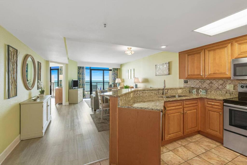 Breathtaking Oceanfront Suite Grand Cayman 451 Myrtle Beach Exteriör bild