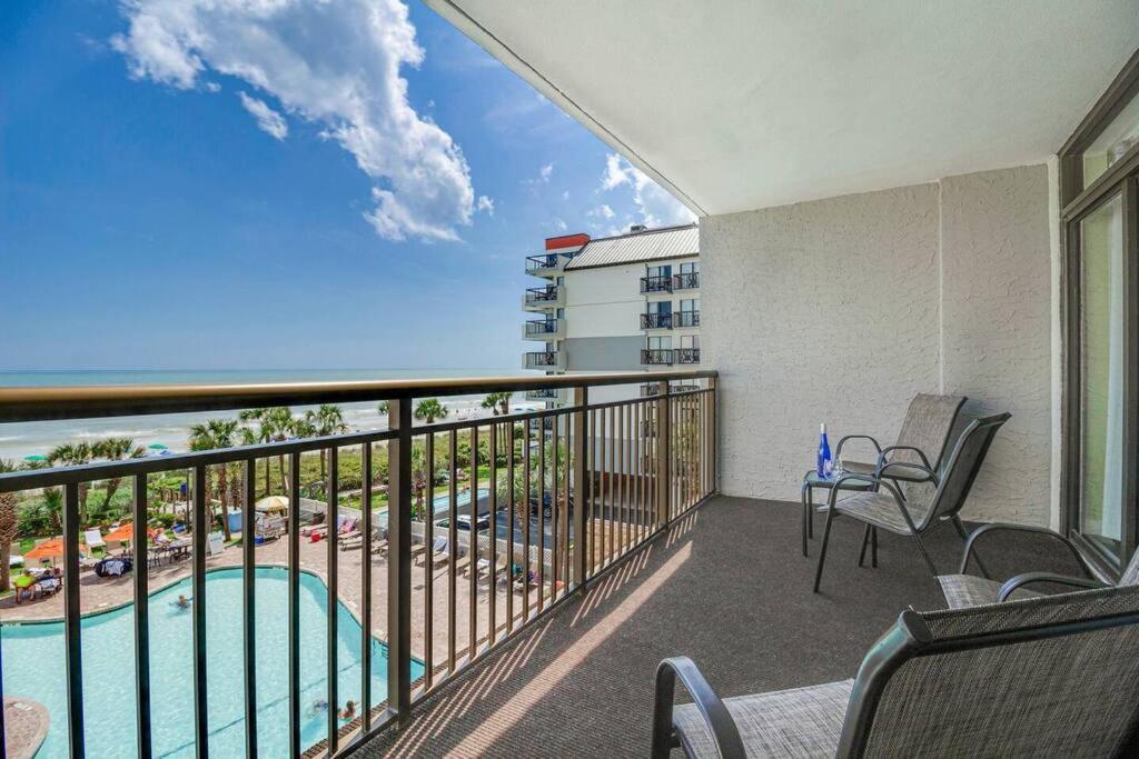 Breathtaking Oceanfront Suite Grand Cayman 451 Myrtle Beach Exteriör bild