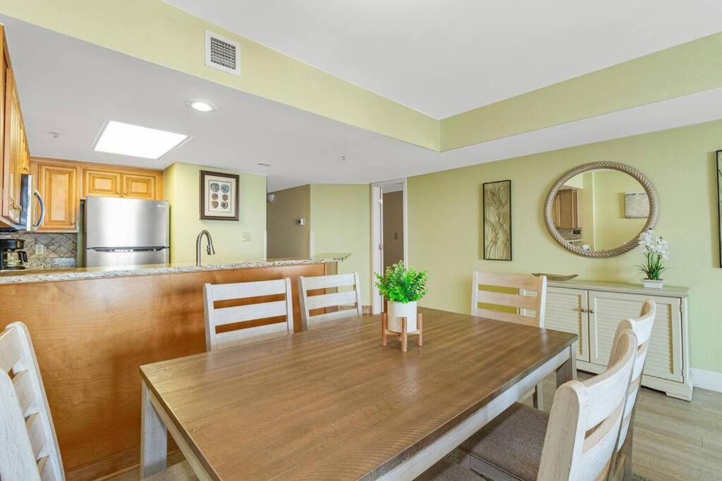 Breathtaking Oceanfront Suite Grand Cayman 451 Myrtle Beach Exteriör bild