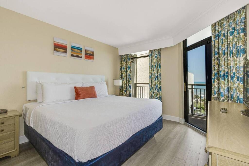 Breathtaking Oceanfront Suite Grand Cayman 451 Myrtle Beach Exteriör bild