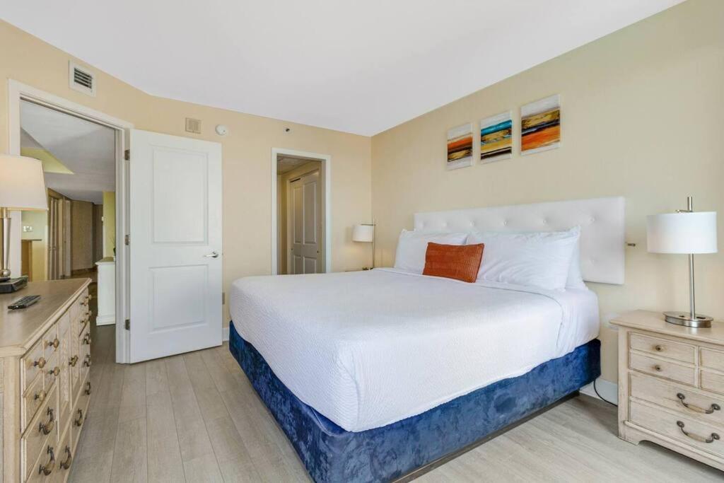 Breathtaking Oceanfront Suite Grand Cayman 451 Myrtle Beach Exteriör bild